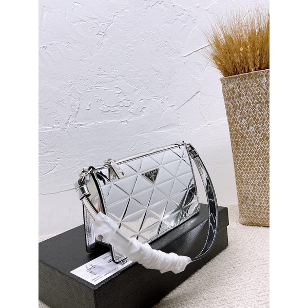 Túi xách nữ PRADA- da thật cao cấp Au nhập khẩu new fullbox