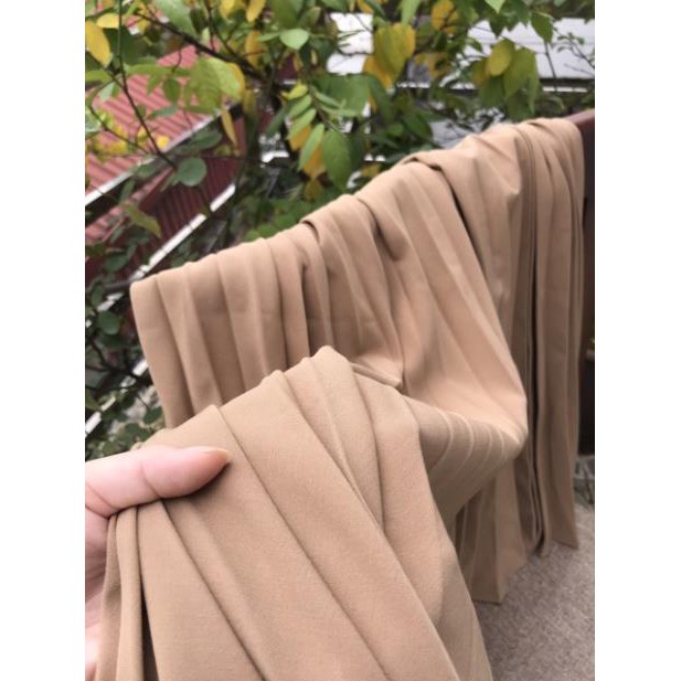 🍀 10.10 10.10 😍 🌸 🍀 9.9 Chân váy Stradivarius màu nude mẫu hot 2019(Pleated Skirt) .. Đẹp . . Đẹp . .