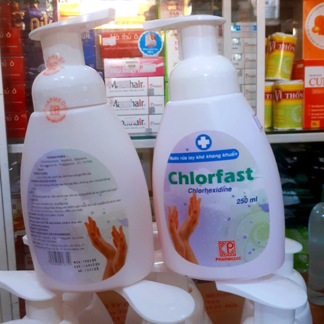 Nước sát khuẩn rửa tay khô Chlorfast.