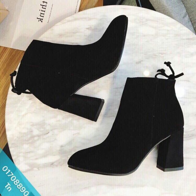 Boot lửng dây buộc sau hàng