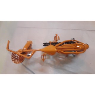 Xe đạp sắt vàng nhỏ trang trí
