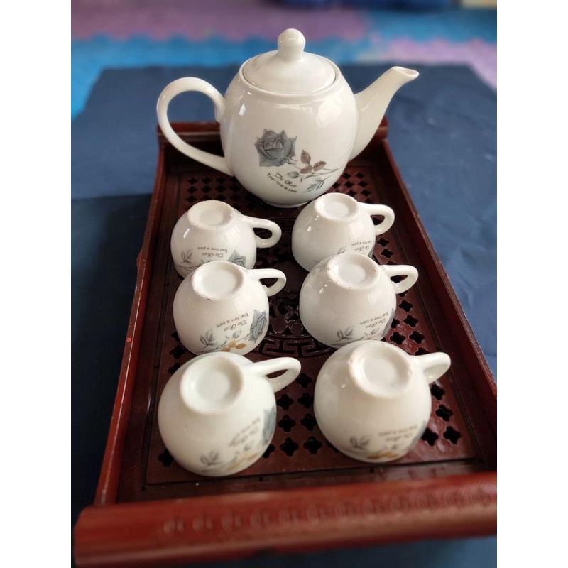 Ấm trà hoa hồng, ấm uống tra gốm sứ Bát Tràng dung tích 500ml