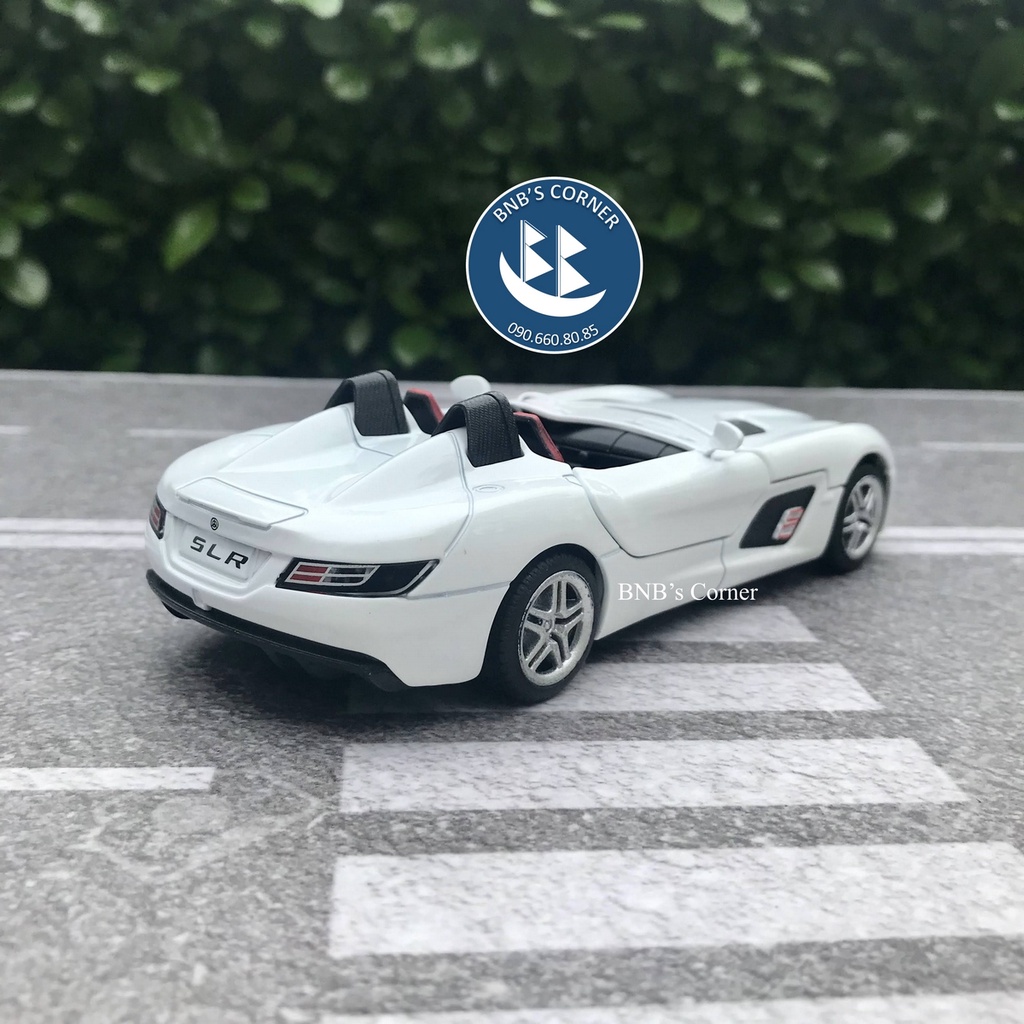 Mô hình xe 1:32 Mercedes-Benz SLR Stirling Moss