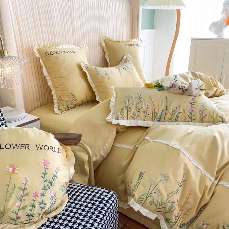 Bộ 4 món vỏ chăn ga gối Lụa Satin cao cấp vàng thêu hoa