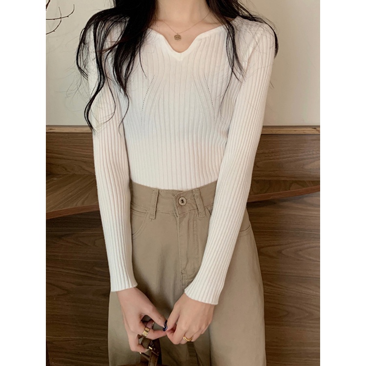 Áo len tăm nữ mỏng cổ V ôm body nhẹ nhàng