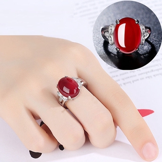 Nhẫn đính đá ruby sang trọng