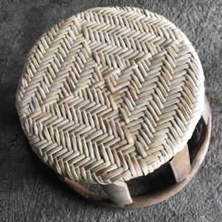 Ghế mây đan thủ công