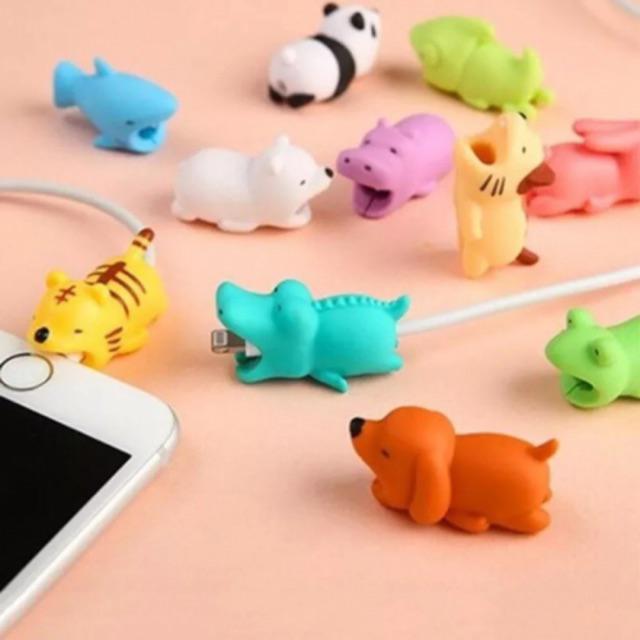 Bảo vệ đầu sạc hình thú
