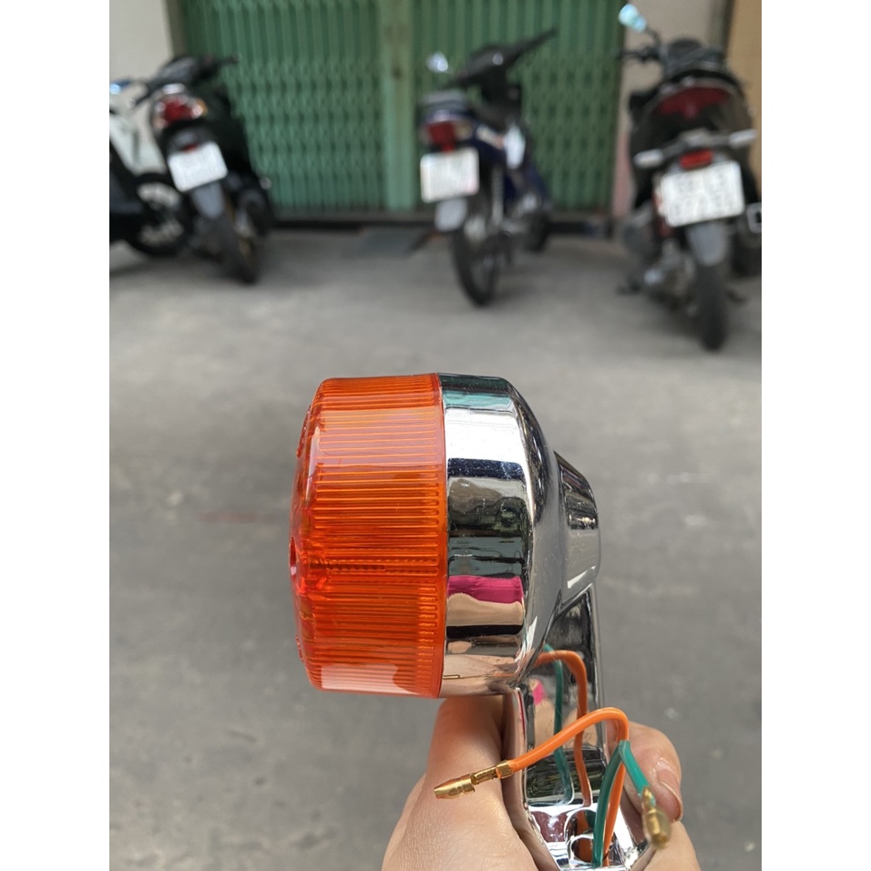 XI NHAN SAU XE CUB 86