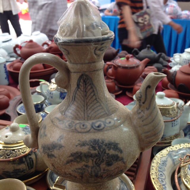 Nậm rượu men rạn giả cổ