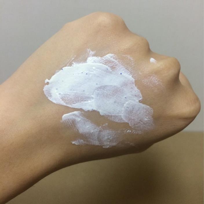 Sữa rửa mặt Naruko Tea Tree Purifying Clay Mask & Cleanser 120g chiết xuất tràm trà dạng bùn cho da dầu mụn | BigBuy360 - bigbuy360.vn