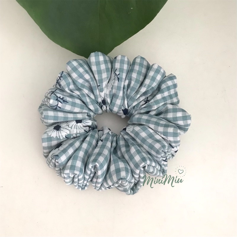 Dây buộc tóc nữ vải kate caro in hoa DAISY, Cột tóc vải scrunchies kẻ ô siêu dễ thương cho bạn nữ