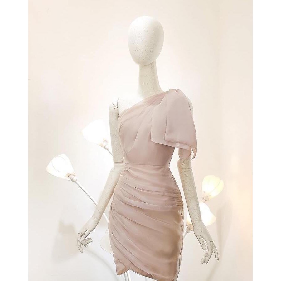 Đầm dự tiệc ôm body dáng xòe chéo vai Maria Dress | BigBuy360 - bigbuy360.vn