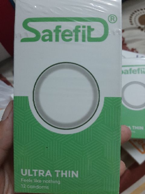Bao cao su SafeFit Ultra Thin (hộp 12)