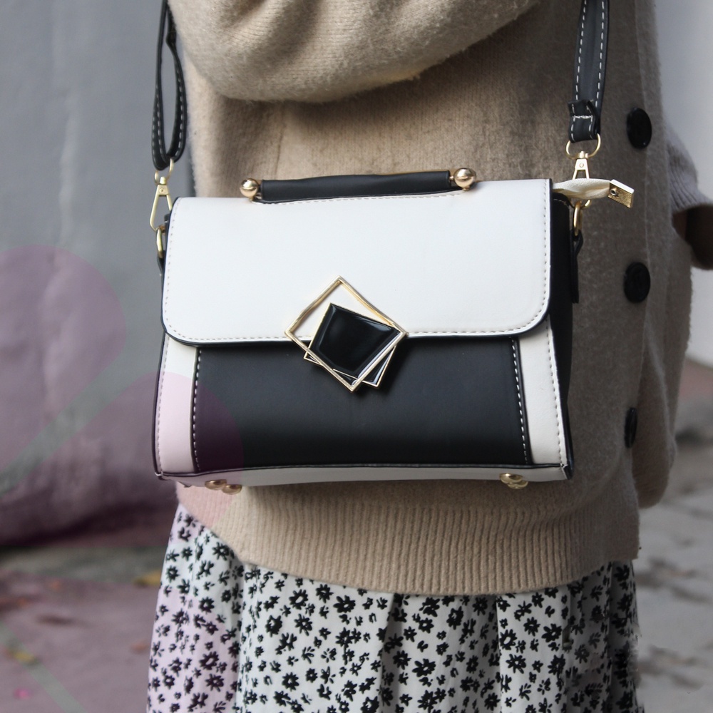 Túi Xách Nữ Đeo Chéo Khóa Vuông Cách Điệu Đẹp Phong Cách Trẻ Trung Giá Rẻ