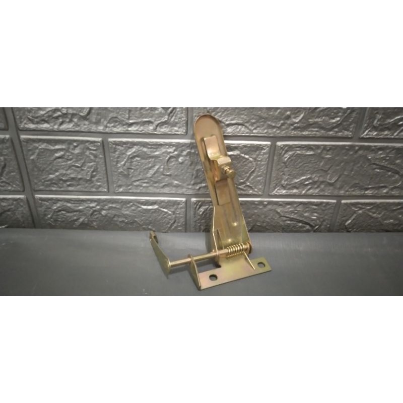 Bàn đạp chân ga xe suzuki carry 500kg và các dòng 500kg khác