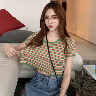 Croptop ôm kẻ ngang