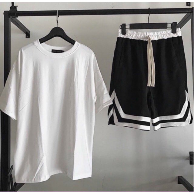 Quần Sort Unisex - Quần Sort Thể Thao Nam Nữ Viền Chữ V Có 2 Line Cá Tính, Năng Động, Đá Banh, Gym, Đi Biển | BigBuy360 - bigbuy360.vn