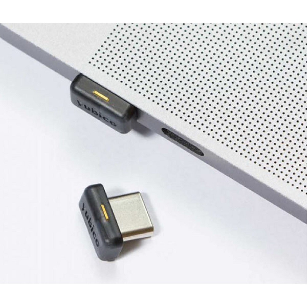 Khóa bảo mật YubiKey 5C Nano