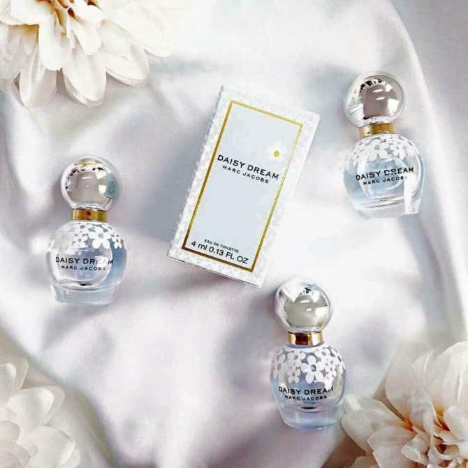 Nước hoa nữ Marc Jacobs Daisy Dream - EDT - 4ml - Hyna Perfume