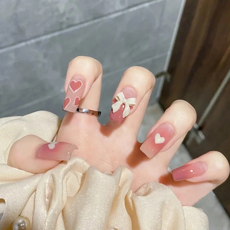 Móng Tay Giả Màu Gradient Họa Tiết Trái Tim Xinh Xắn/ móng giả đính nơ/Hồng/ đen/màu sắc/sự đổi màu