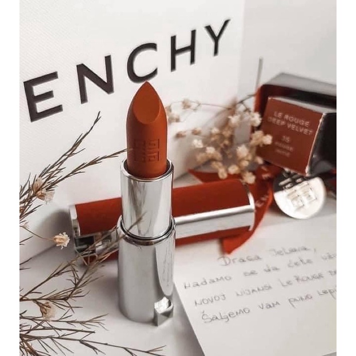 Set son trumpcard hàng sẵn.