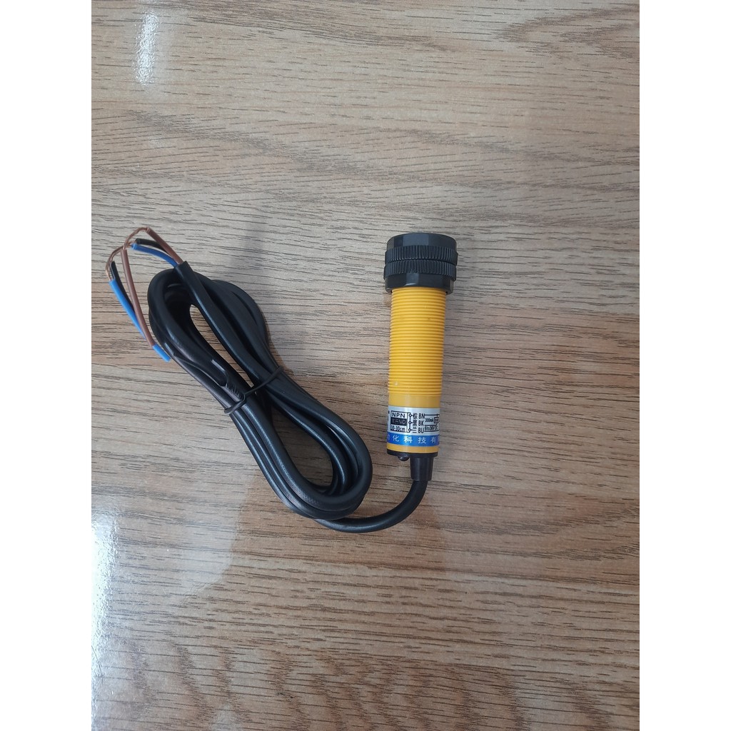 Cảm biến quang sensor quang E3F-DS30C4 30CM