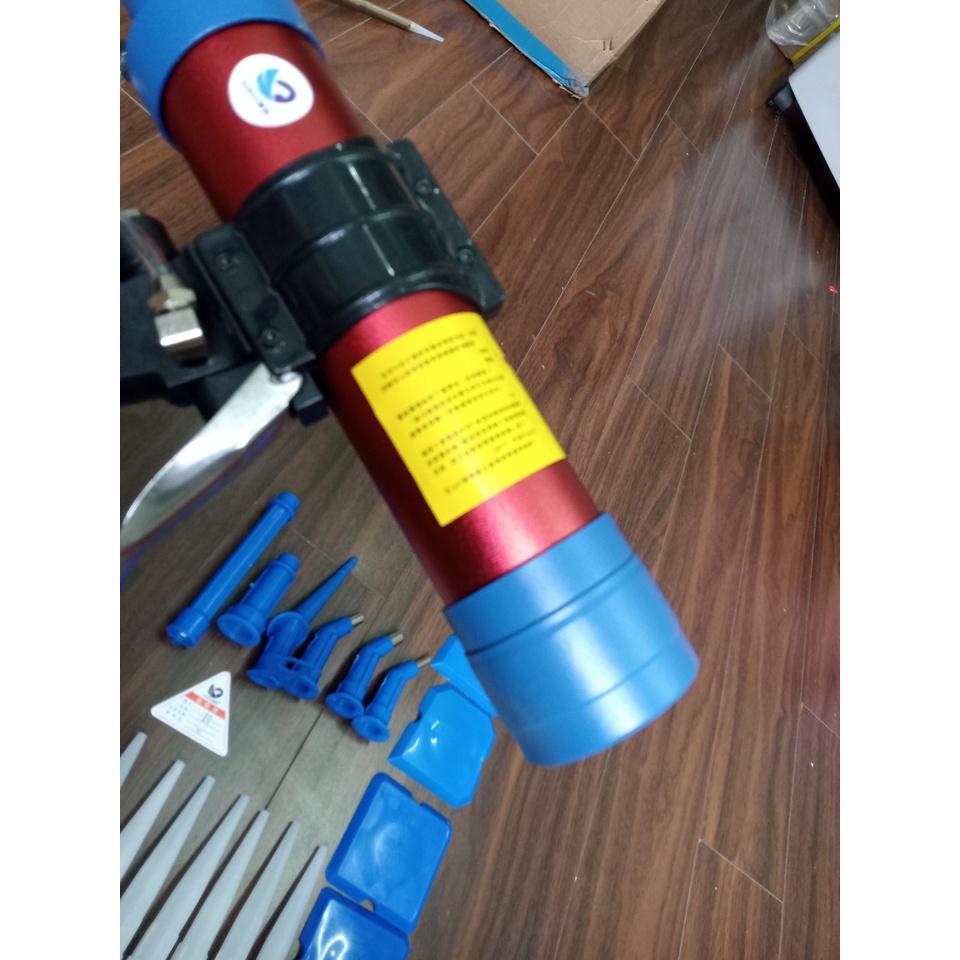 Súng bắn keo silicone bằng hơi, khí bắn keo dạng tuýp và apollo 300ml tặng compo bộ vòi đi keo, bộ vuốt, tai nối