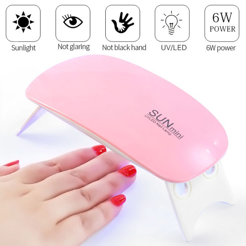 Đèn LED UV nhỏ nhắn giúp sấy khô sơn móng tay có công suốt 6W cùng với cáp USB tiện dụng