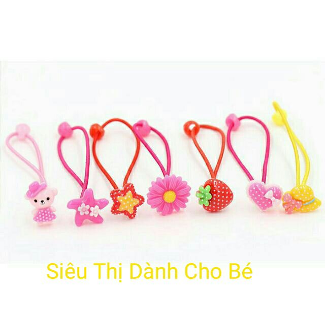 Chun buộc tóc cho bé 1 cái