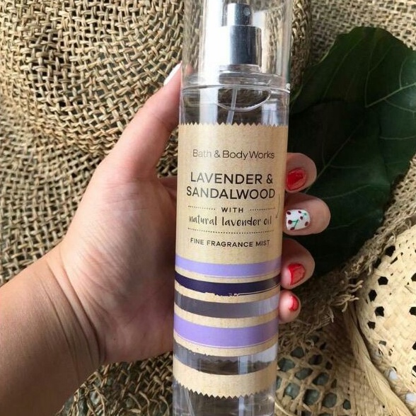 Xịt Thơm Toàn Thân LAVENDER & SANDALWOOD Của Bath and Body Works ____bath.bodyworks
