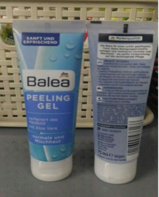 Tẩy da chết balea peeling gel