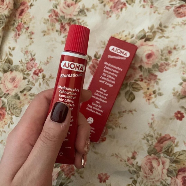 Kem đánh răng Ajona