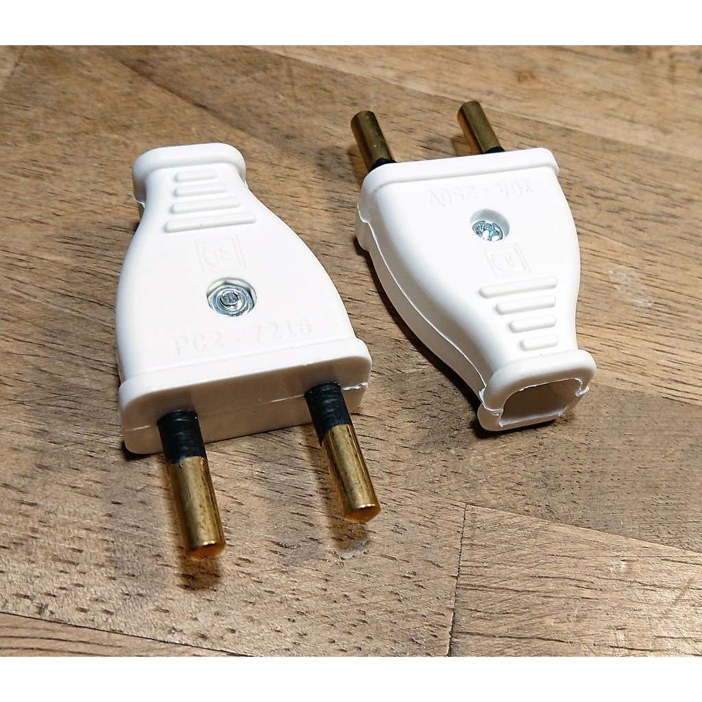 Phích cắm điện tròn chân đồng siêu bền 10A 250V chống vỡ chống cháy