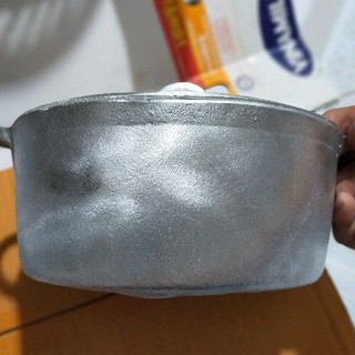 Nồi gang đúc khuân cát số 8 dk19cm
