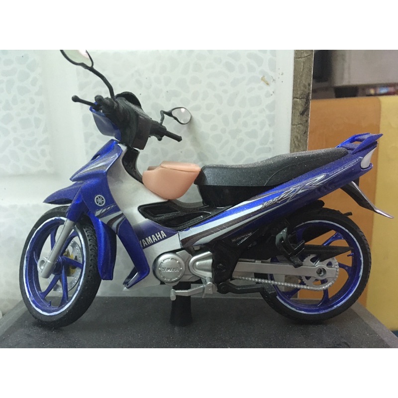 Thùng Givi tỉ lệ 1:12 - Phụ kiện mô hình tỉ lệ 1:12 | Scale 1:12
