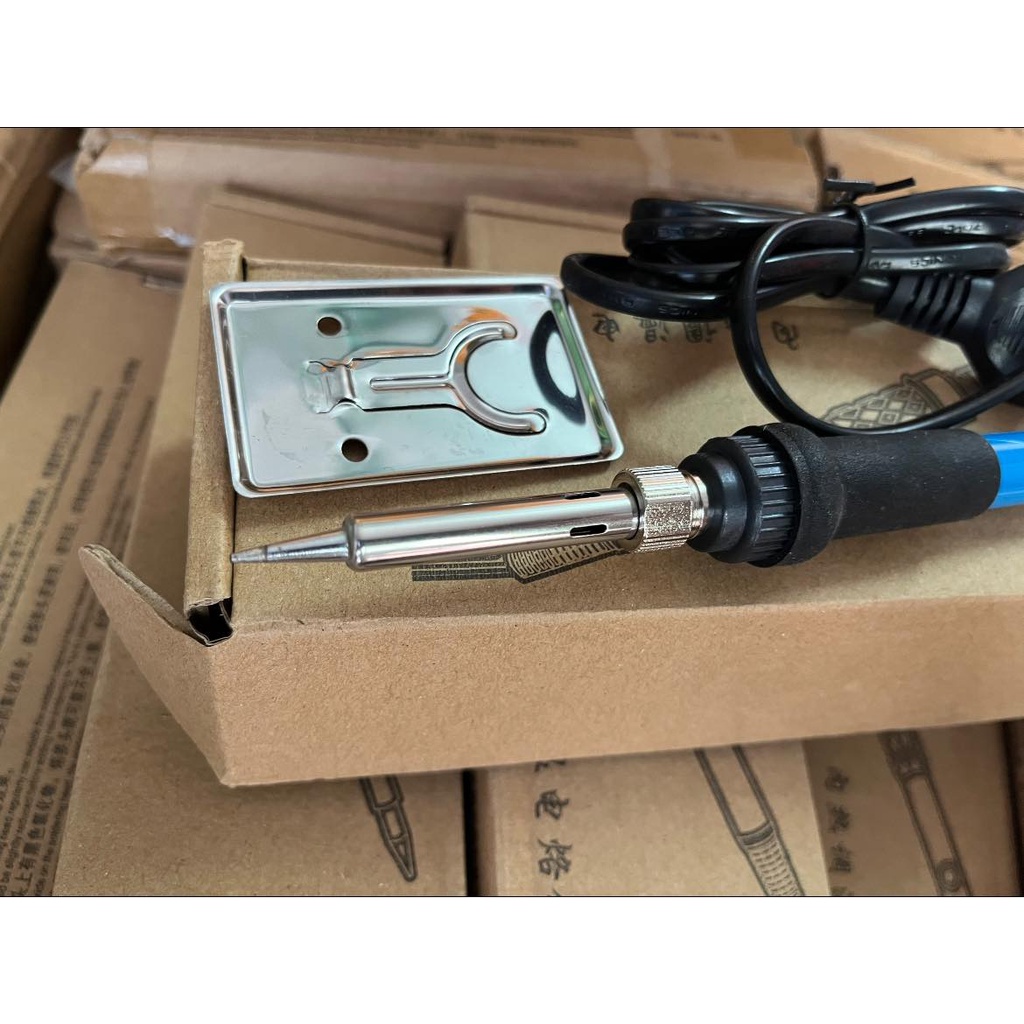 Mỏ hàn điều chỉnh nhiệt độ + 5 mũi hàn hakko đã qua sử dụng vẫn cực ngon + Giá  kê