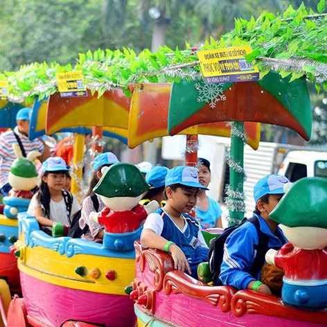 HCM [Voucher - Giao Hoả Tốc] Đầm Sen - Vé Trọn Gói Vào Cổng + 35 Trò Chơi Siêu Hấp Dẫn - Công Viên Khô