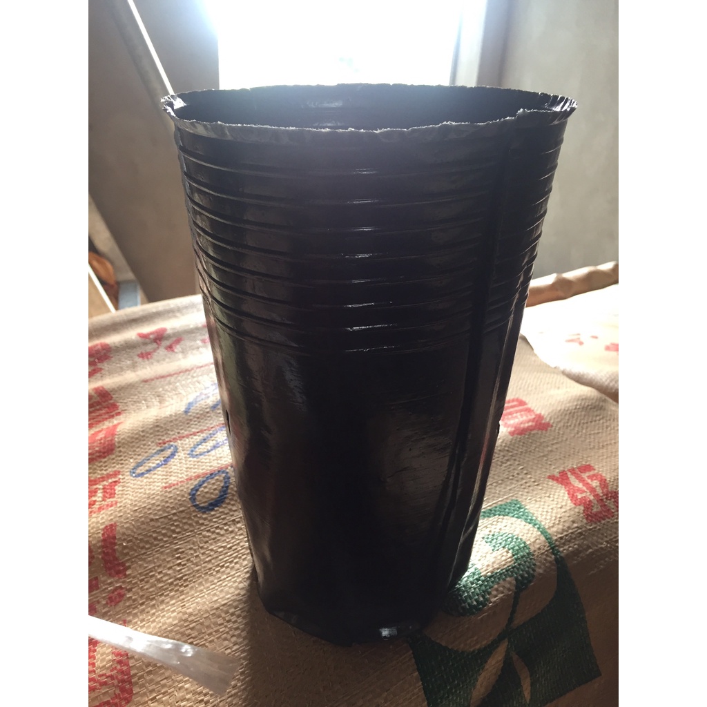 1 KG BẦU ƯƠM C18 (DỊCH TRUYỀN CHO CÂY, BẠT CHỐNG CỎ, KEO RUỒI VÀNG...)