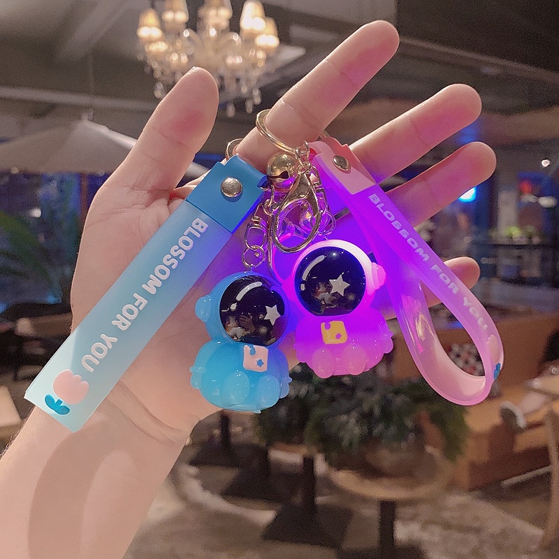 Móc Khóa Hình Phi Hành Gia Bằng acrylic Phát Sáng Độc Đáo