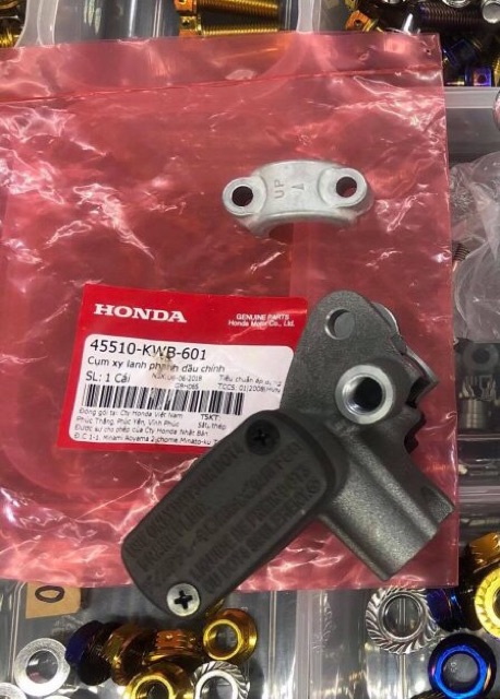 Cùm dầu trên Wave S110 chính hãng Honda