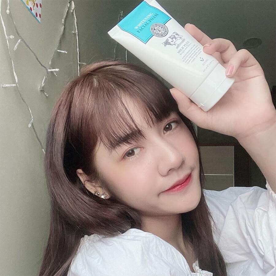 Sữa Rửa Mặt Dưỡng Trắng Scentio Milk Plus Whitening Facial Foam