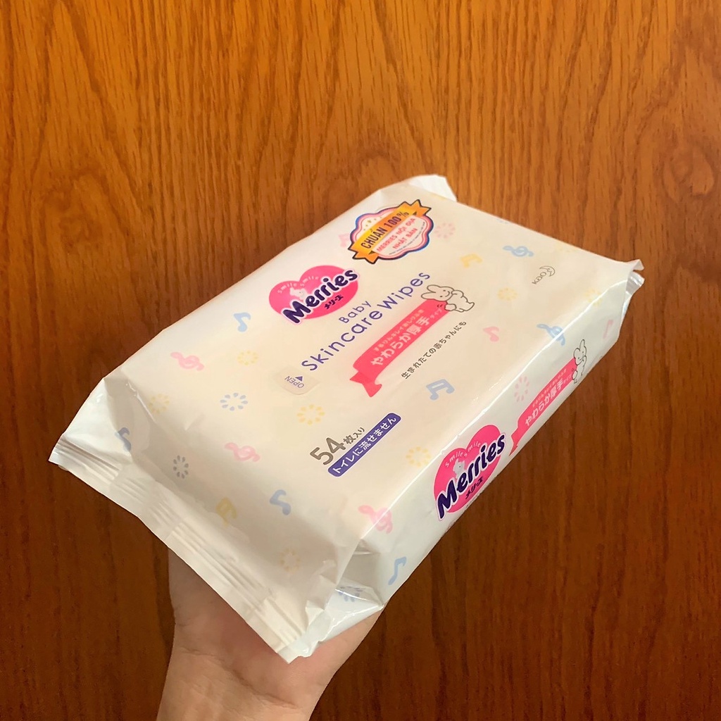 Khăn giấy ướt Merries Baby Skincare Wipes Nhật Bản (gói 54 tờ)