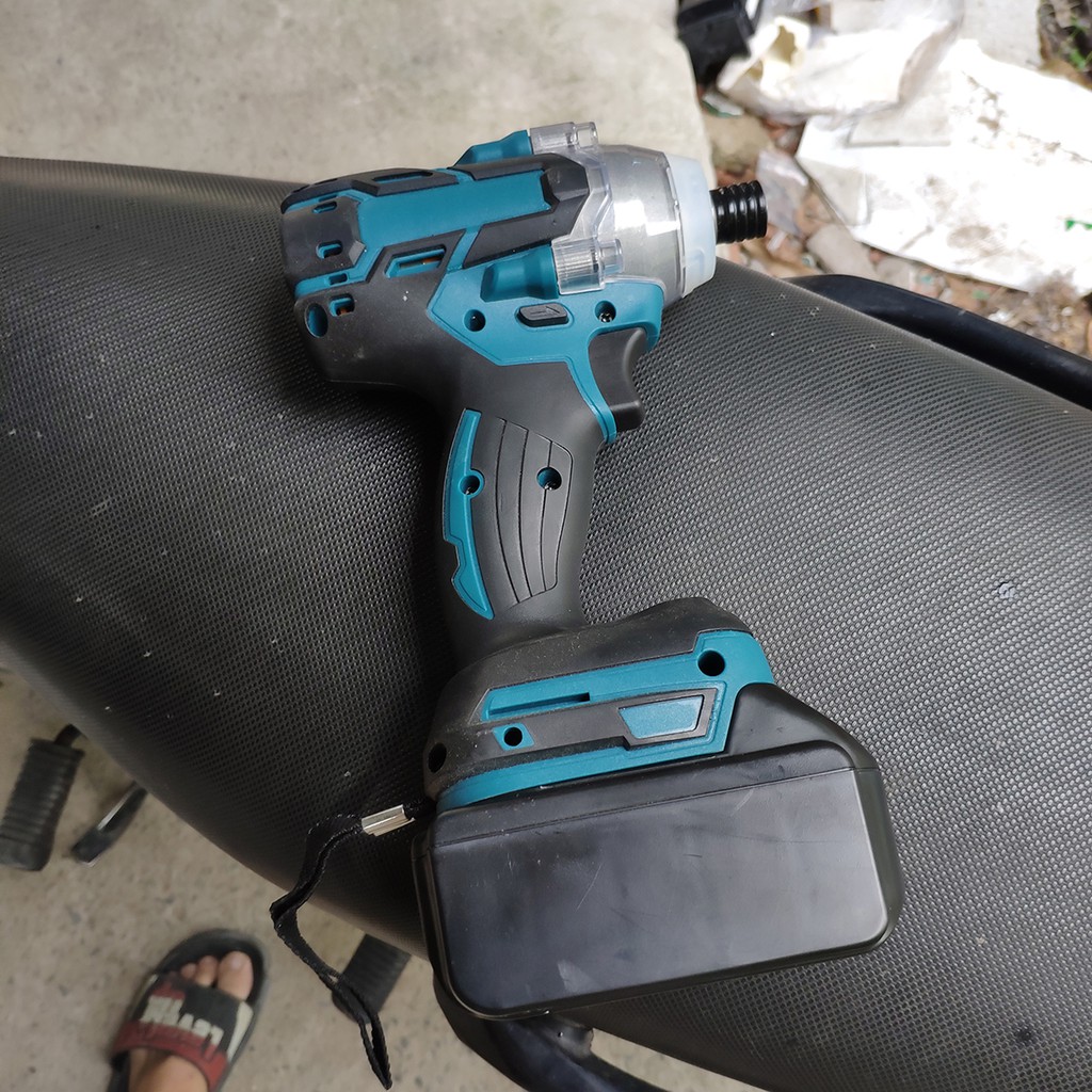 Pin Makita 18V 3AH mạch sạc adapter