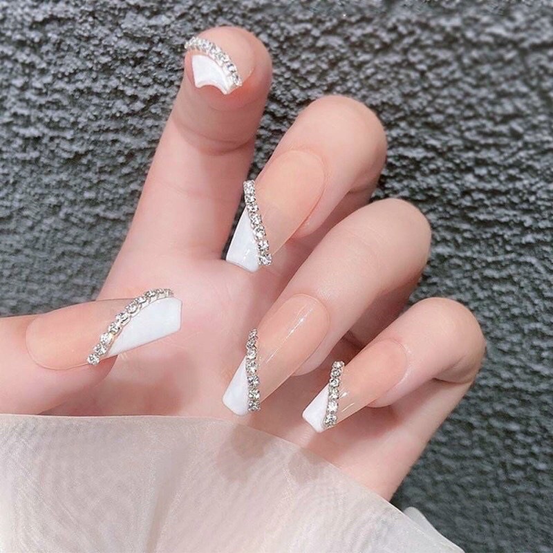 Dây xích đá gắn móng tay trang trí Nail
