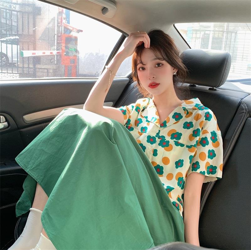 Hong Kong Style Fried Street Age Reducing Fashion Suit Women's Retro Floral Shirt Design Feeling Small Crowd Light Familiar Skirt Two Piece Women's Dress[delivery Within 5 Days]