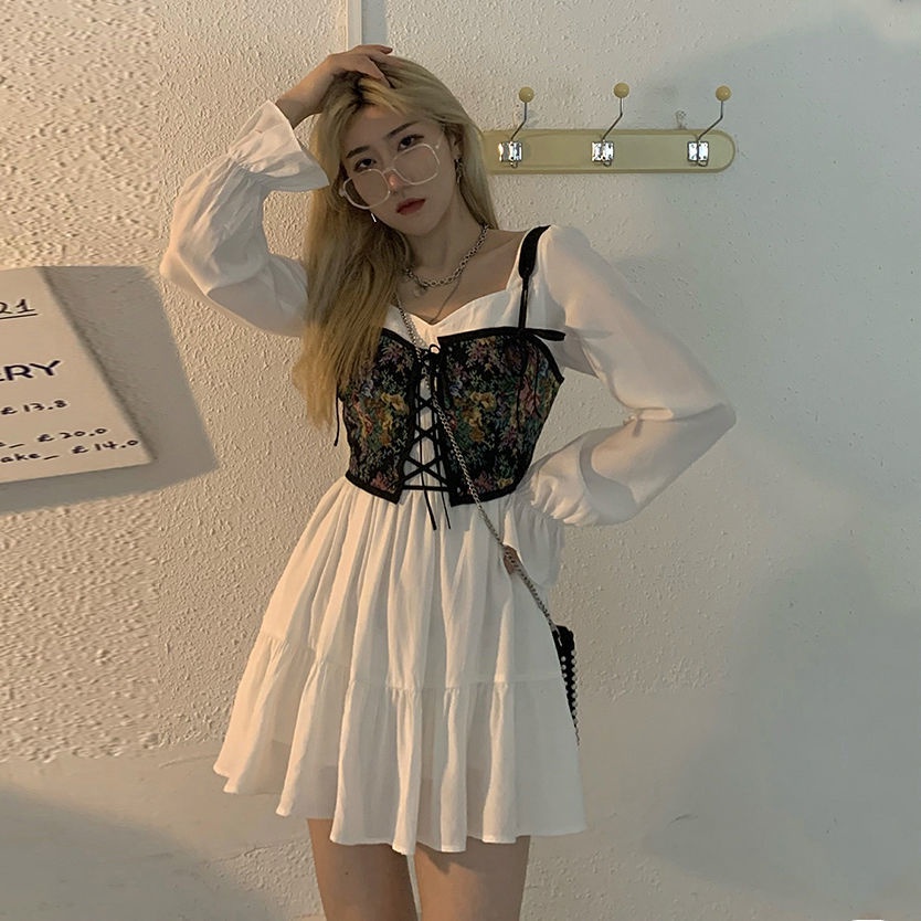 Áo hai dây họa tiết hoa màu đen phong cách retro Pháp