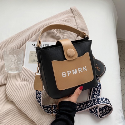 Túi xách nữ-- Túi đeo chéo hình gấu nhiều màu siêu dễ thương