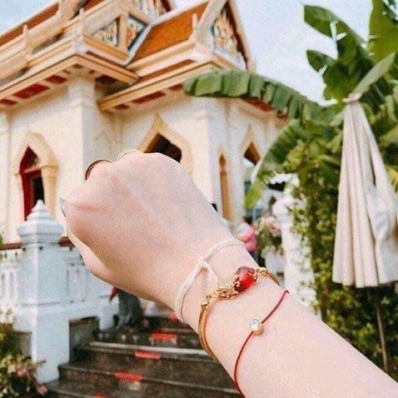 VÒNG TAY CHỈ ĐỎ KIM VÀNG KÈM HỘP NHUNG THÁI LAN
