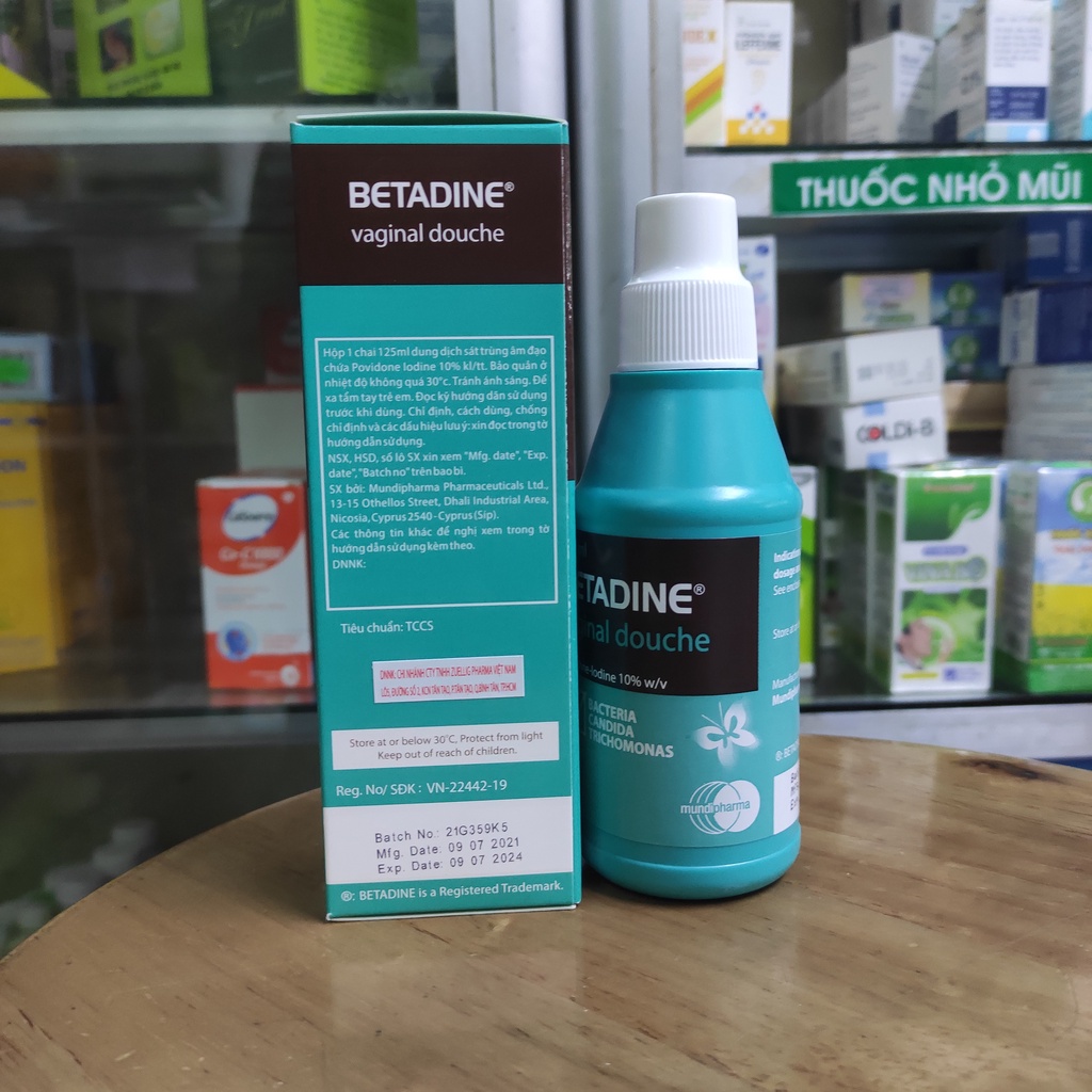 Dung dịch phụ khoa Betadine chai 125ml